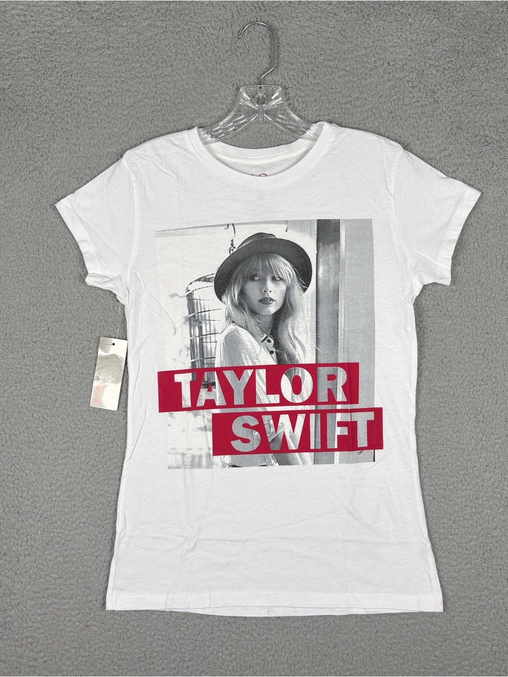 2012 Taylor Swift White Tee with Red Signature Print